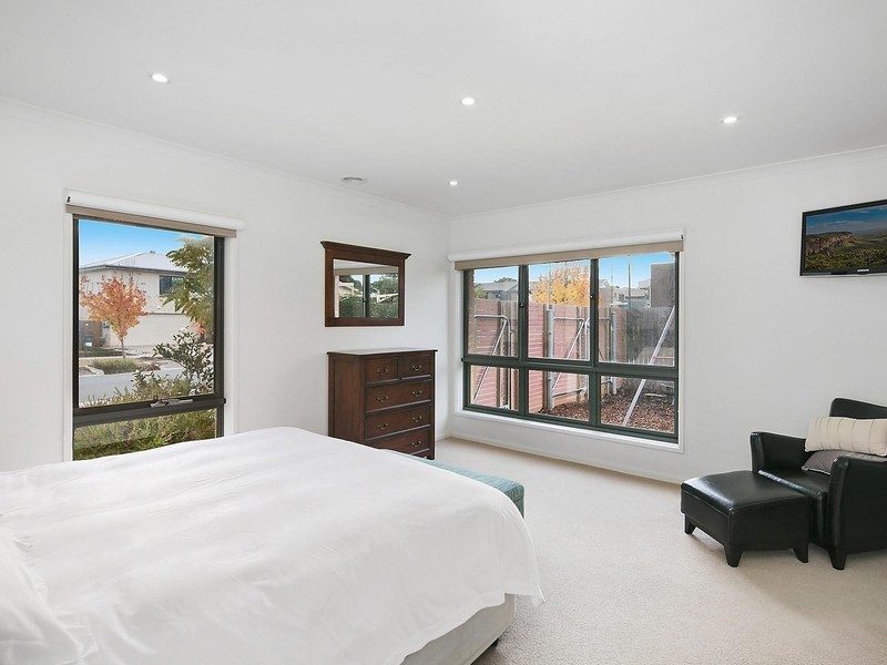 100 Zakharov Avenue, Forde ACT 2914