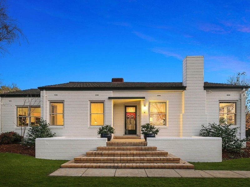 4 Arthur Circle, Forrest ACT 2603