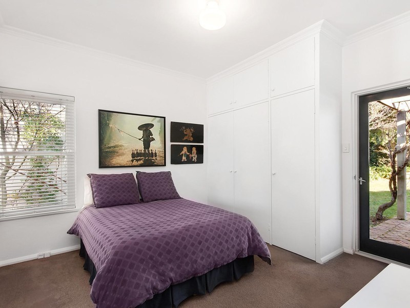 4 Arthur Circle, Forrest ACT 2603