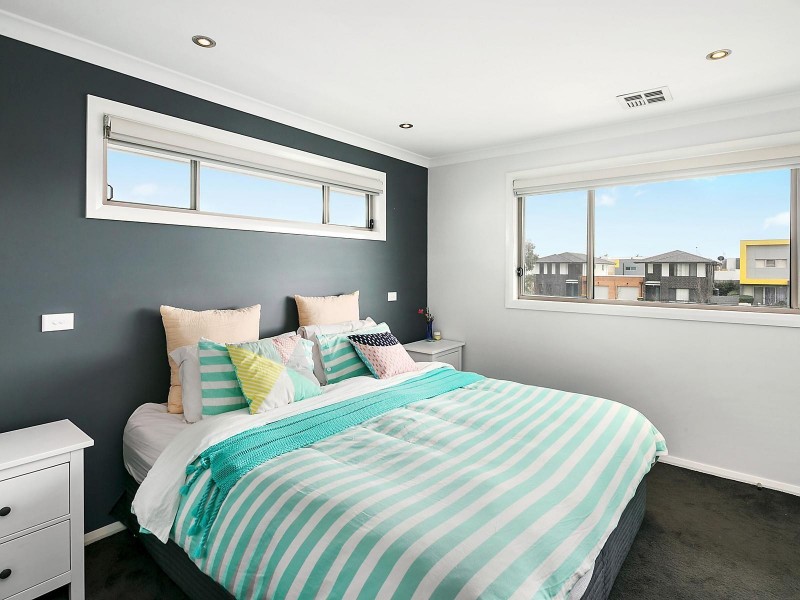 14 Stowport Avenue, Crace ACT 2911