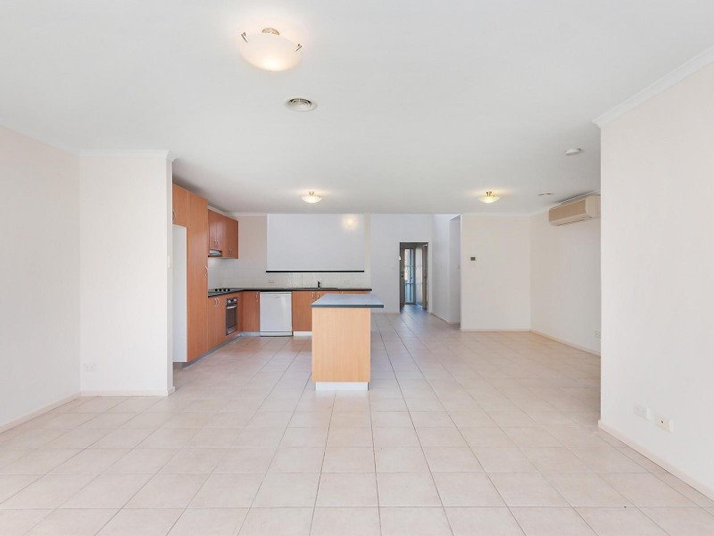 165 Anthony Rolfe Avenue, Gungahlin ACT 2912