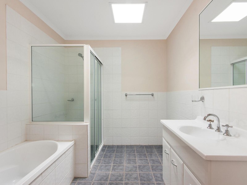 165 Anthony Rolfe Avenue, Gungahlin ACT 2912