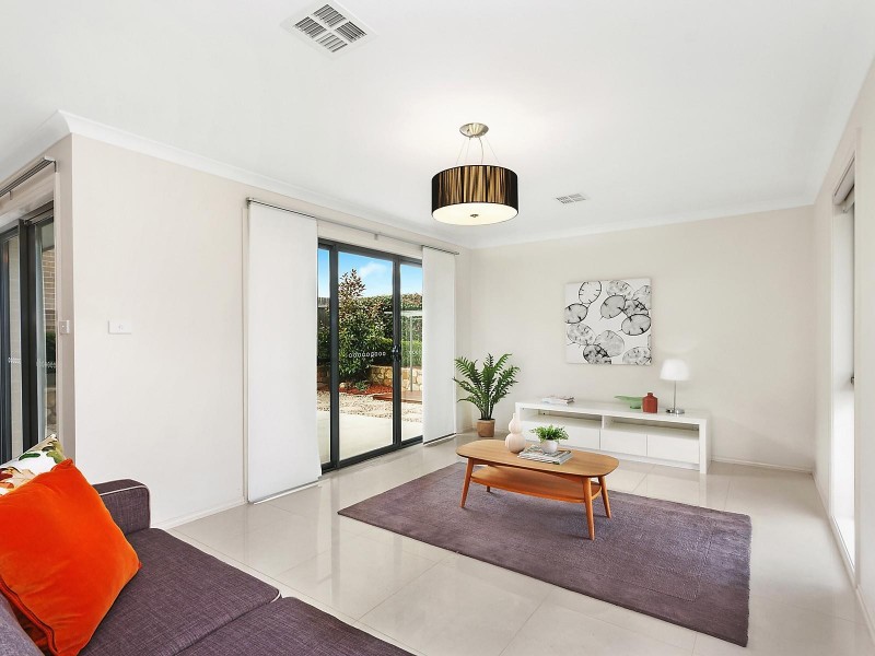 2 Phipson Street, Franklin ACT 2913