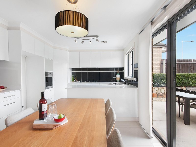 2 Phipson Street, Franklin ACT 2913