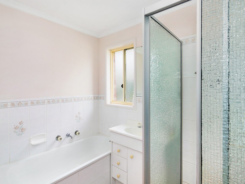 8 Gang Gang Court, Ngunnawal ACT 2913