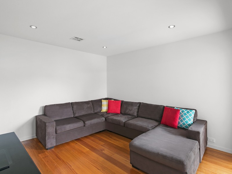 9 Ridding Street, Forde ACT 2914