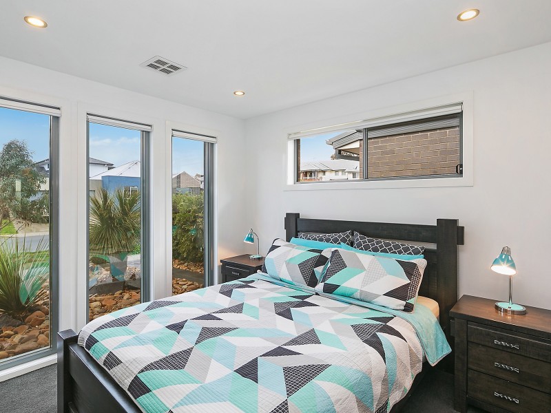 9 Ridding Street, Forde ACT 2914