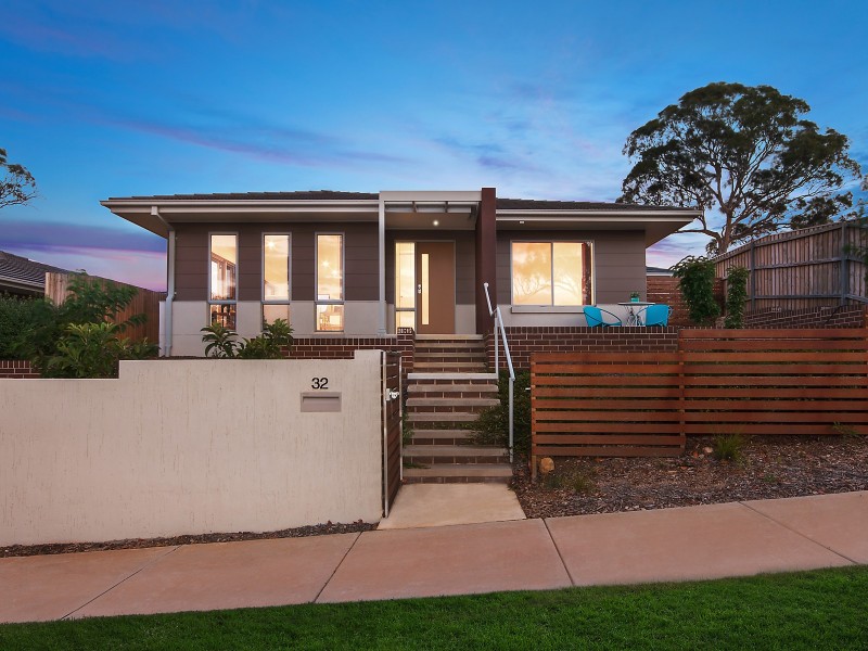 32 Benalla Street, Crace ACT 2911