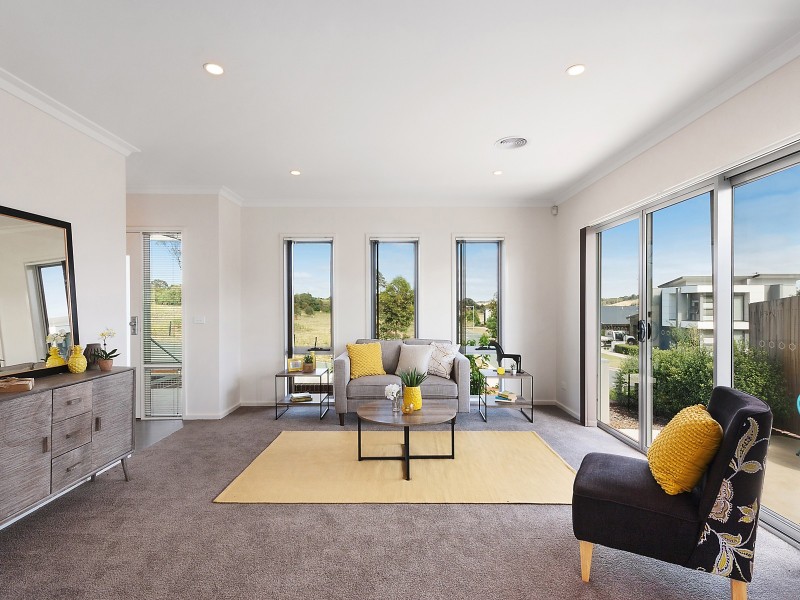 32 Benalla Street, Crace ACT 2911