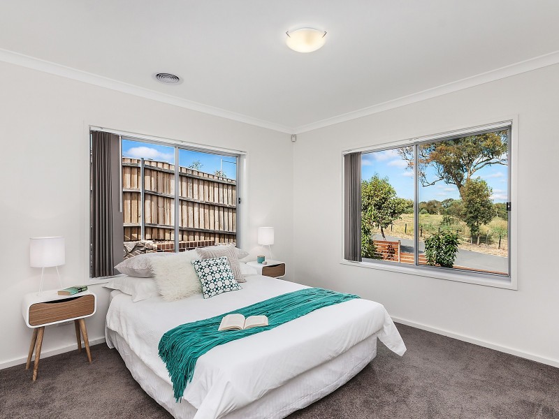 32 Benalla Street, Crace ACT 2911