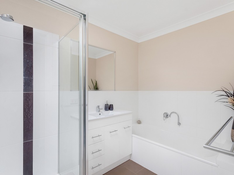 40 Glow Worm Grove, Harrison ACT 2914