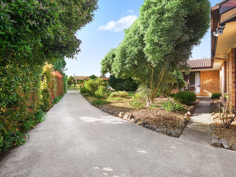 10 St John Crescent, Florey ACT 2615