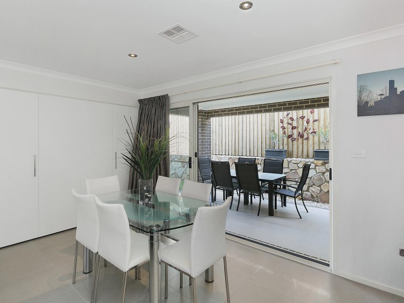 17 Alan Watt Crescent, Casey ACT 2913