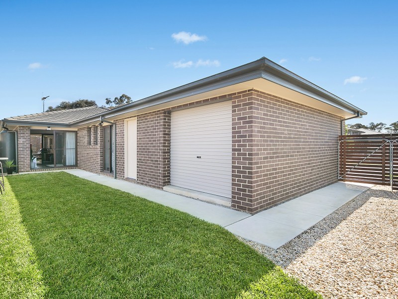 13 Pender Street, Casey ACT 2913