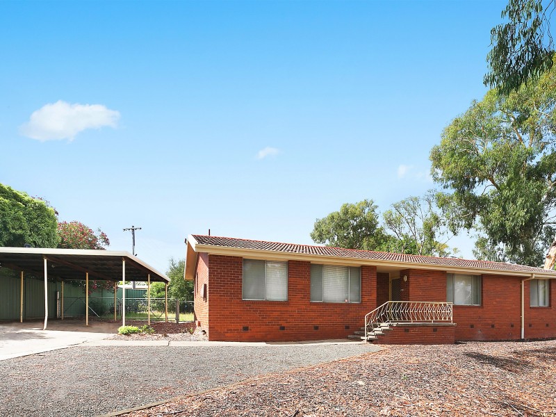 2 Burkitt Street, Page ACT 2614