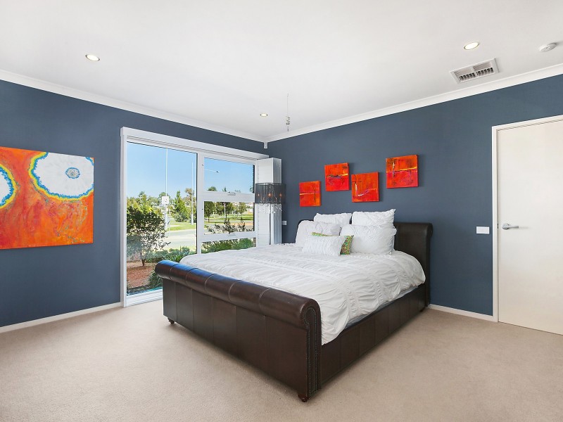 32 Marie Pitt Street, Franklin ACT 2913