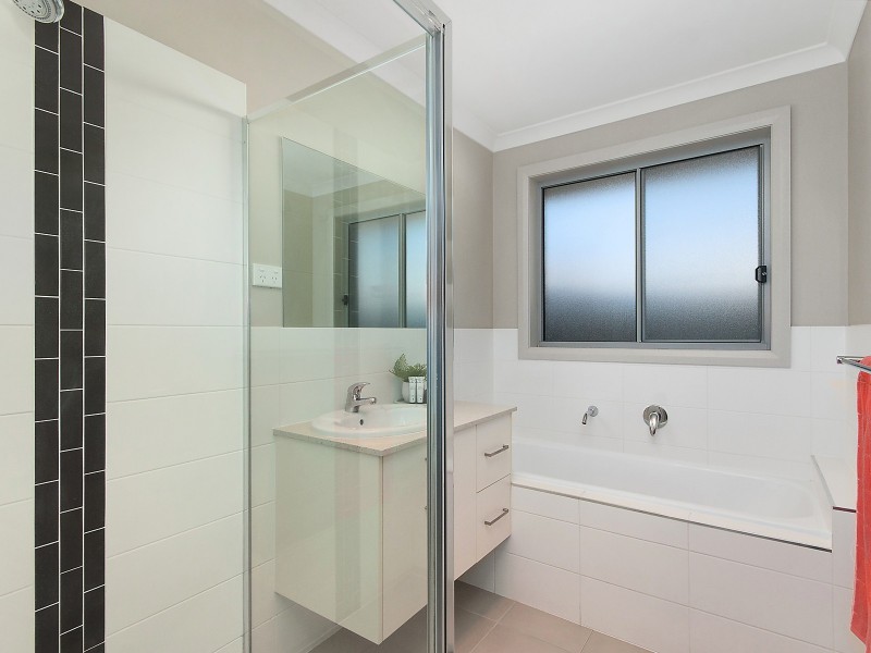 27 Henry Kendall Street, Franklin ACT 2913