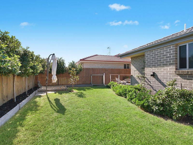 27 Henry Kendall Street, Franklin ACT 2913