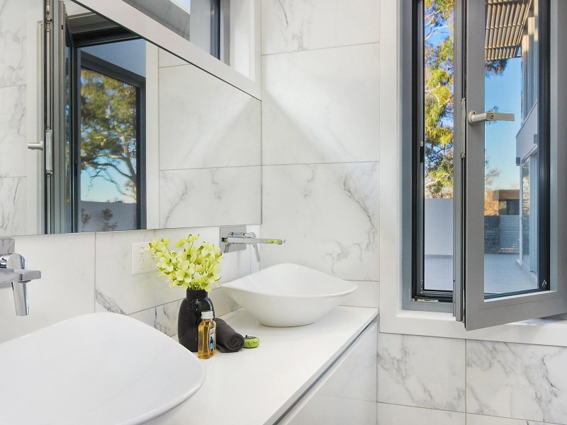 3/28 Empire Circuit, Forrest ACT 2603