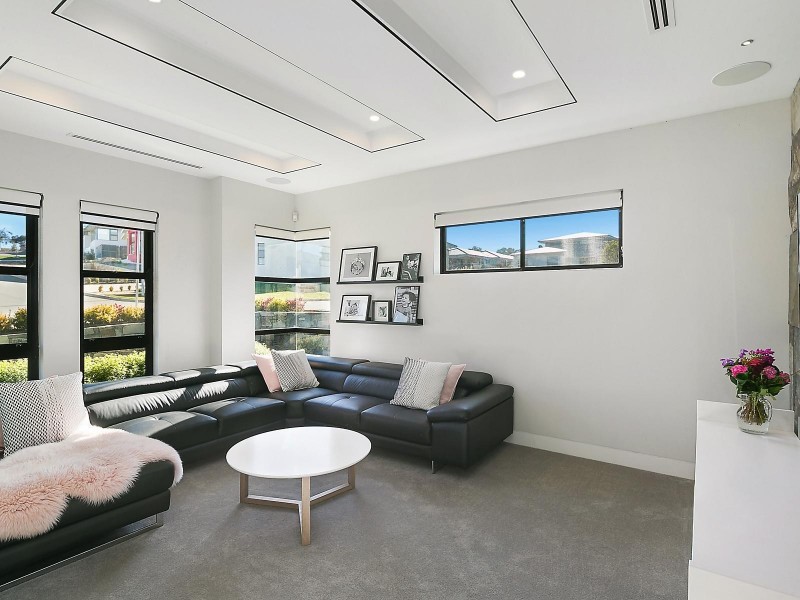 12 Bev Lawson Street, Casey ACT 2913