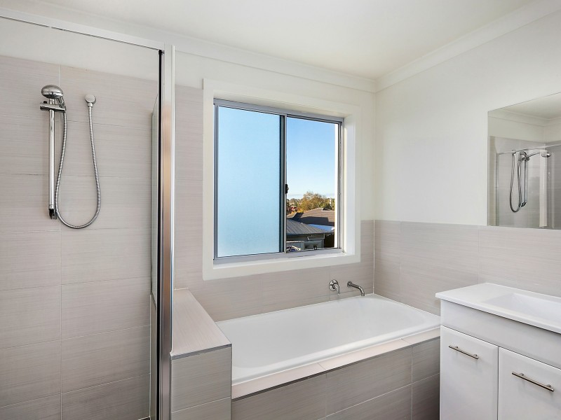 17 Oberon Close, Harrison ACT 2914