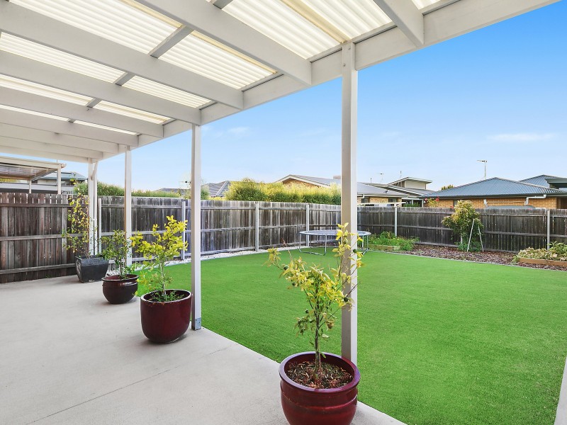 17 Oberon Close, Harrison ACT 2914