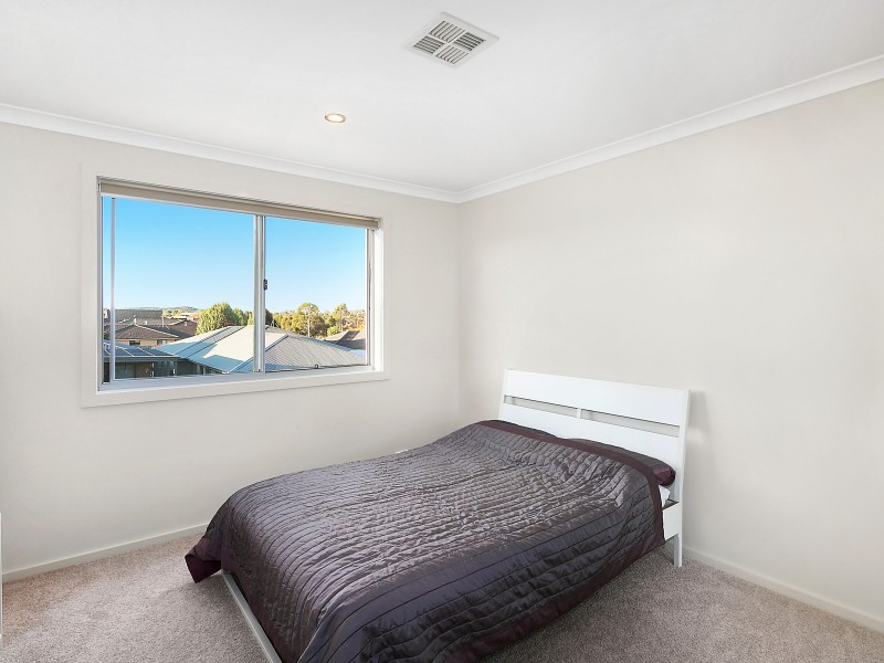 17 Oberon Close, Harrison ACT 2914