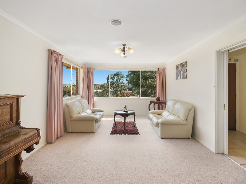 7 Warrambool Close, Giralang ACT 2617