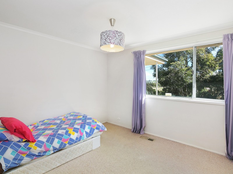 7 Warrambool Close, Giralang ACT 2617