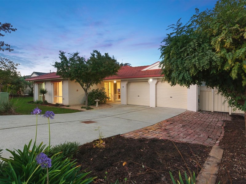 34 Burrumarra Avenue, Ngunnawal ACT 2913