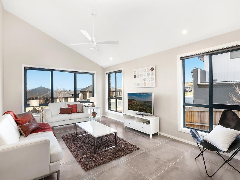 8 Numiari Street, Bonner ACT 2914