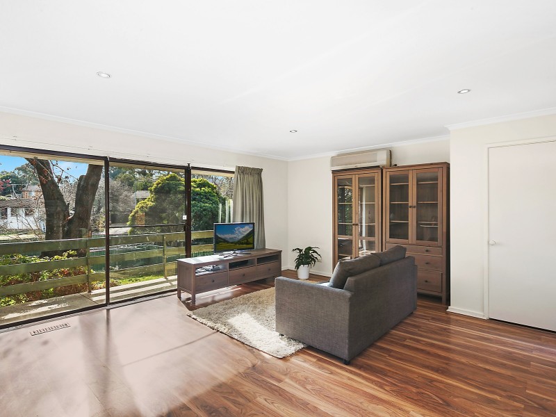 6 Macfarlan Place, Latham ACT 2615