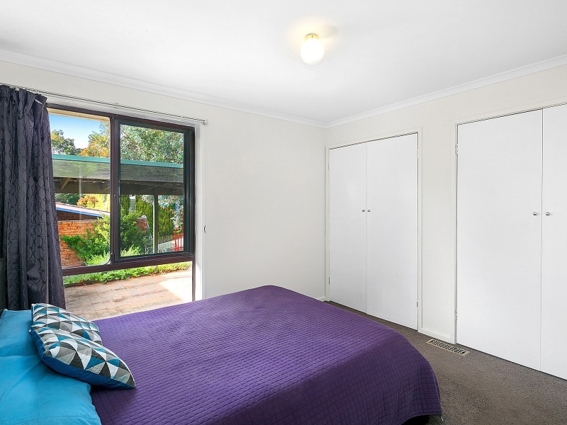 6 Macfarlan Place, Latham ACT 2615