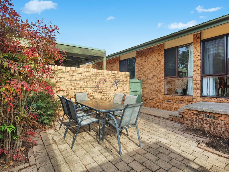 6 Macfarlan Place, Latham ACT 2615