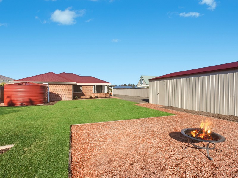 30 Westwood Circuit, Bungendore NSW 2621
