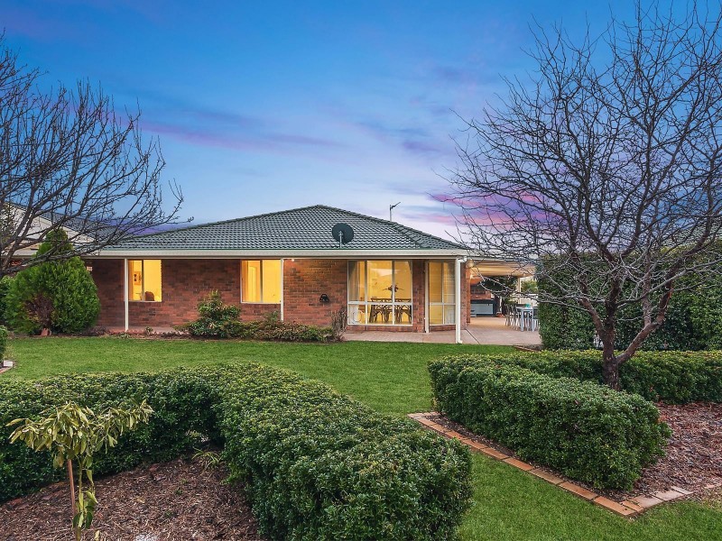 12 Clemenger Street, Nicholls ACT 2913