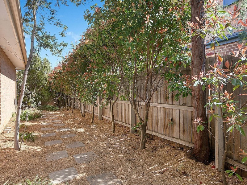 10 Glow Worm Grove, Harrison ACT 2914