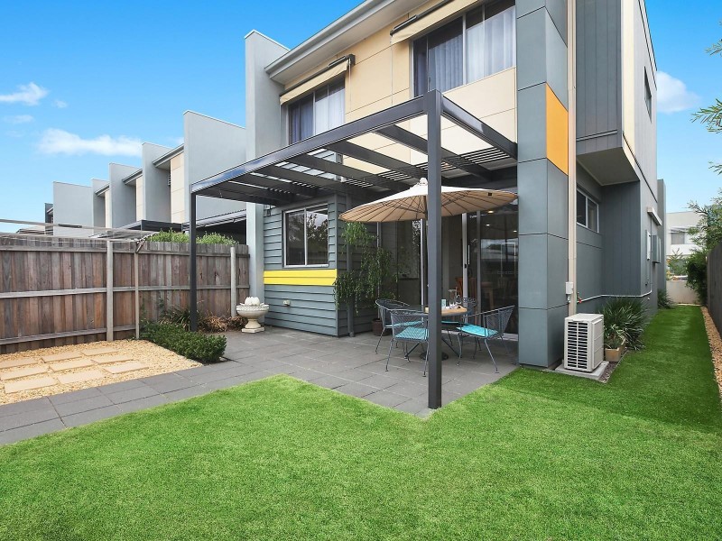 16 Parilla Street, Crace ACT 2911