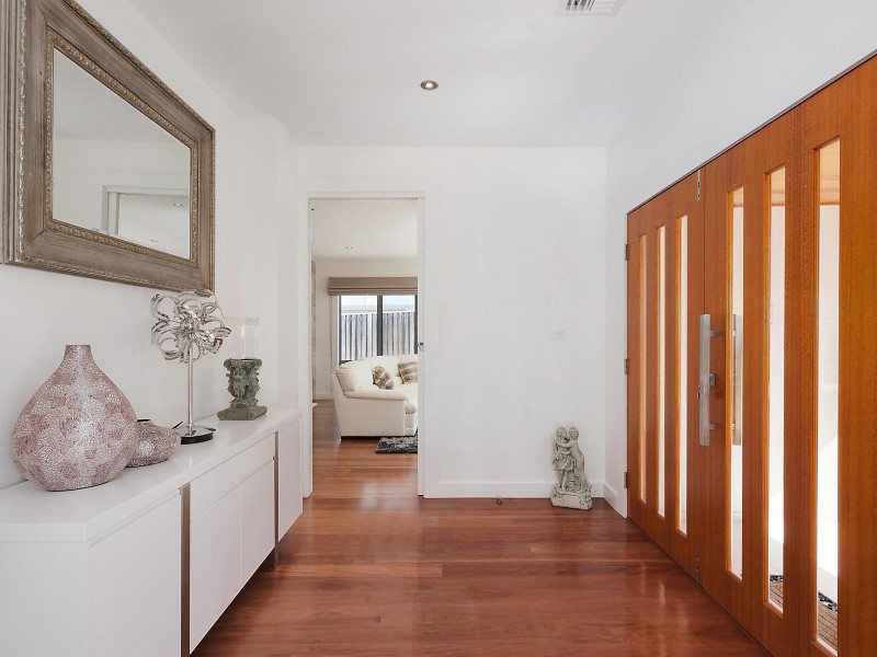 33 Doris Turner Street, Forde ACT 2914