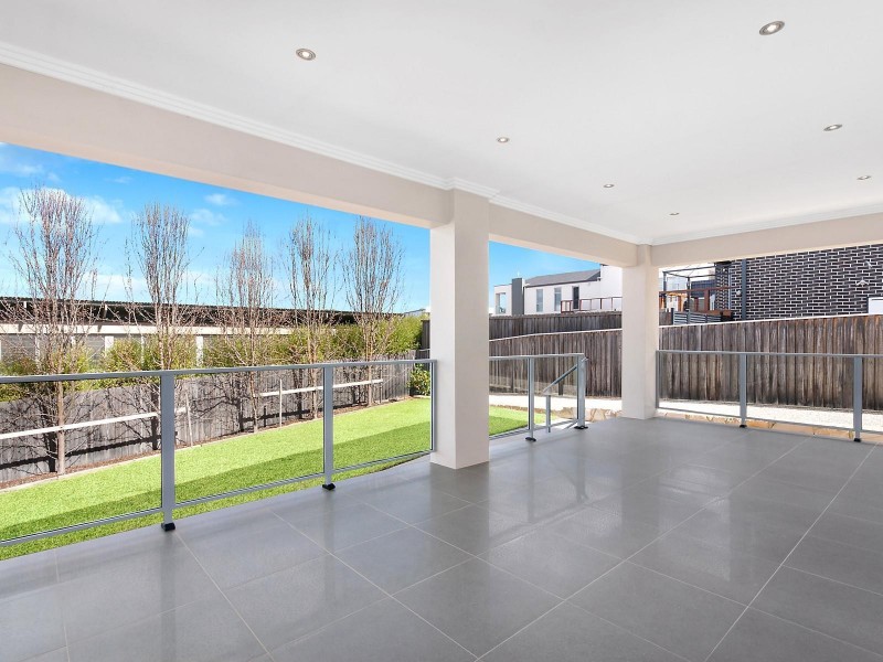 33 Doris Turner Street, Forde ACT 2914