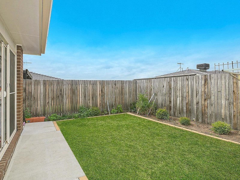 11 Tarling Street, Casey ACT 2913