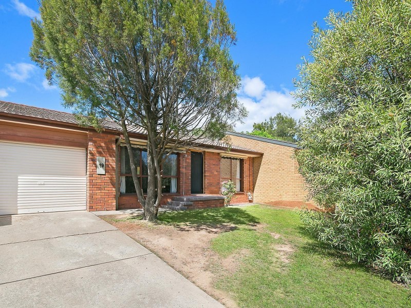 19 Macfarlan Place, Latham ACT 2615