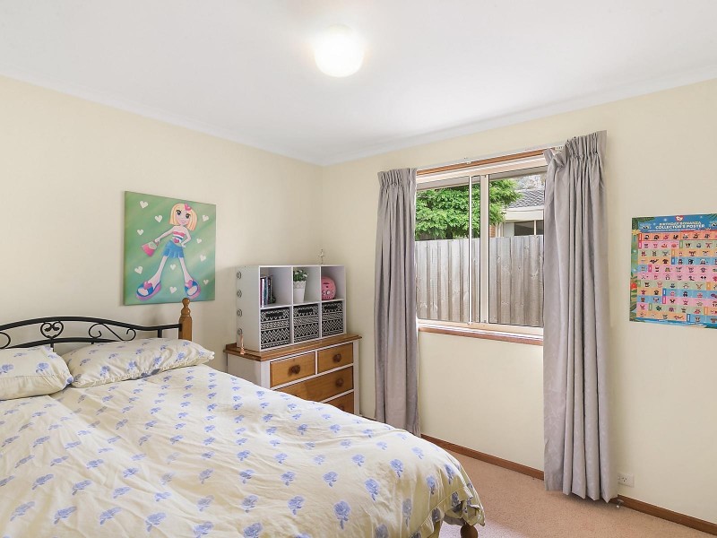 11 Lockhart Place, Amaroo ACT 2914