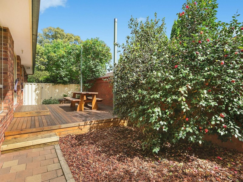 11 Lockhart Place, Amaroo ACT 2914