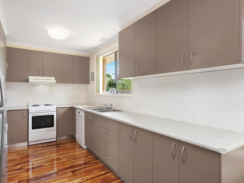 30 Clubbe Crescent, Macgregor ACT 2615