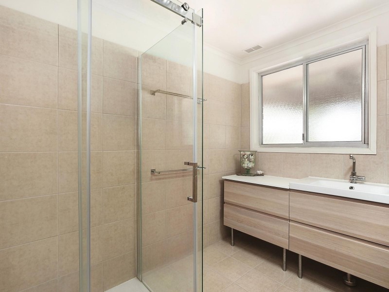 30 Clubbe Crescent, Macgregor ACT 2615