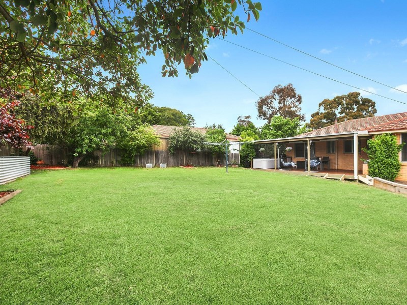 30 Clubbe Crescent, Macgregor ACT 2615