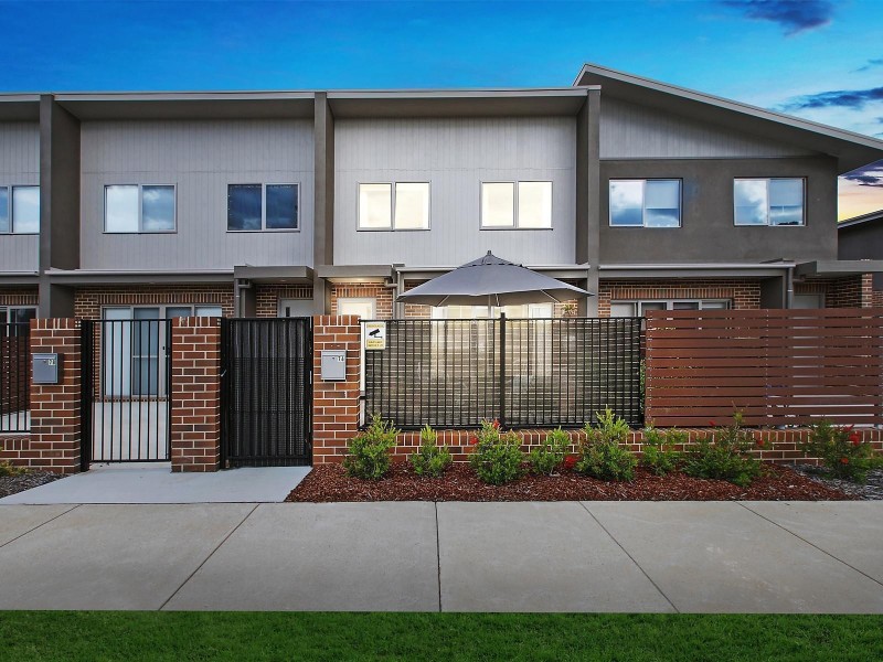 76 Plimsoll Drive, Casey ACT 2913