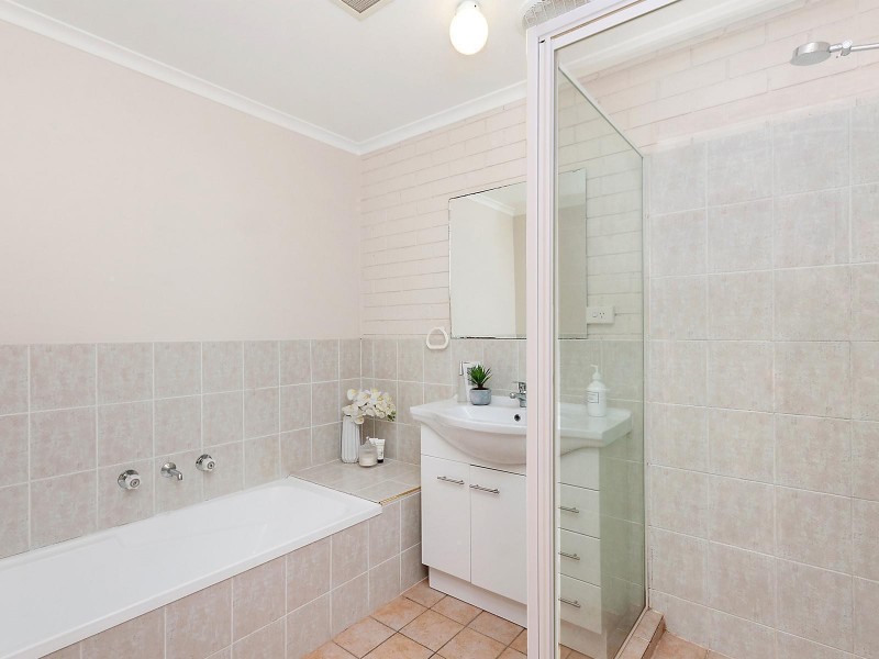 2/21 Noongale Court, Ngunnawal ACT 2913