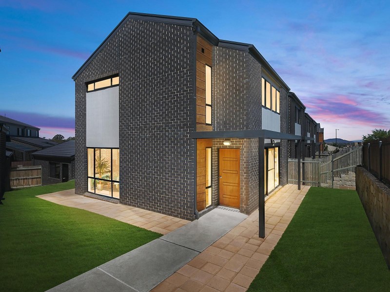 15/142 Plimsoll Drive, Casey ACT 2913